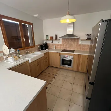 Holiday home Cocon Familial Moderne Et Au Calme A 1h30 De Paris